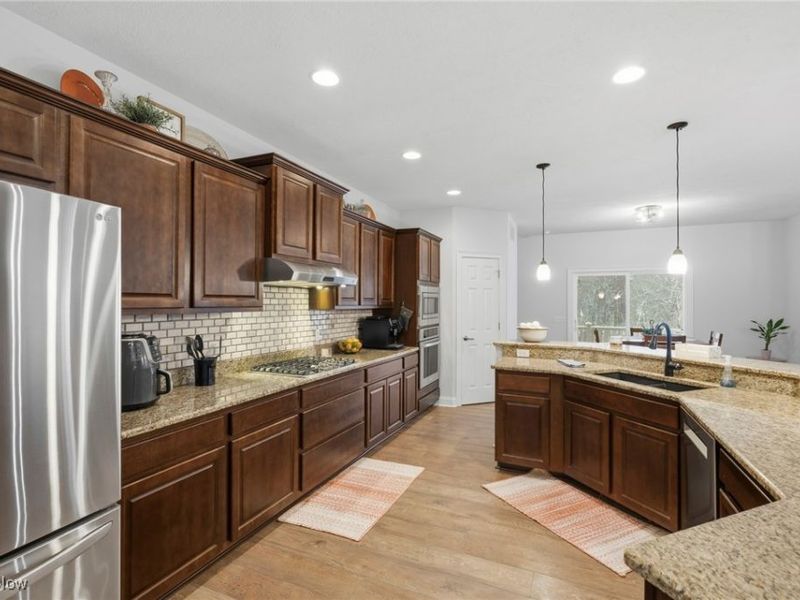 8525 Broxton Court, Westfield Center, OH 44251 Photo 13