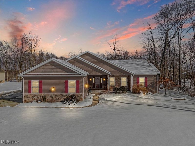 8525 Broxton Court, Westfield Center, OH 44251 Photo 4