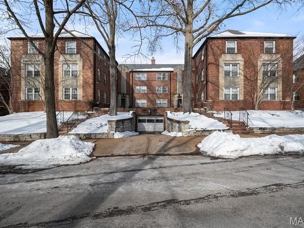 7545 Wellington Way, Unit 2B, St Louis, MO 63105