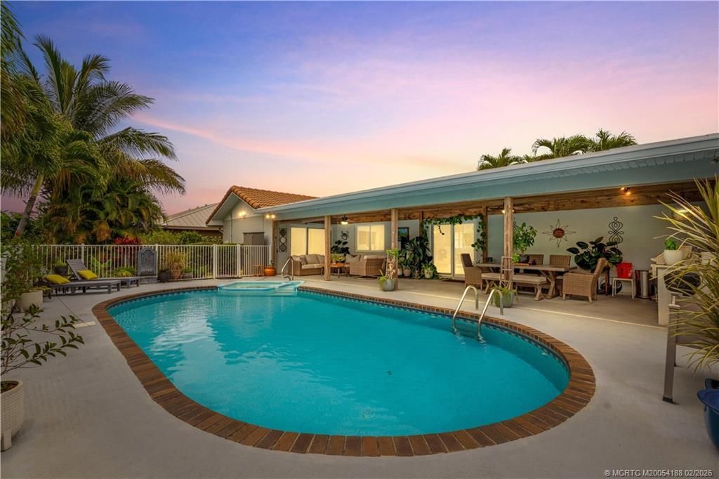 3952 SE Fairway W, Stuart, FL 34997 Photo