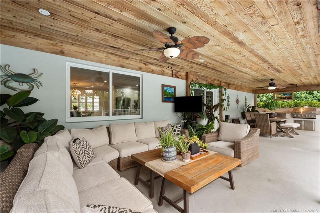 3952 SE Fairway W, Stuart, FL 34997 Photo