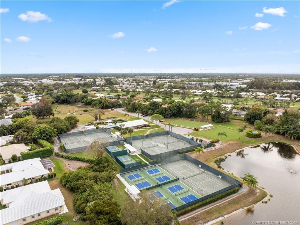 3952 SE Fairway W, Stuart, FL 34997 Photo