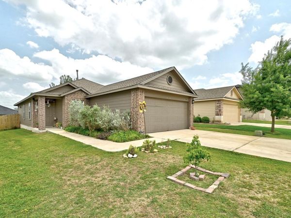 166 Tallow TRL, San Marcos, TX 78666