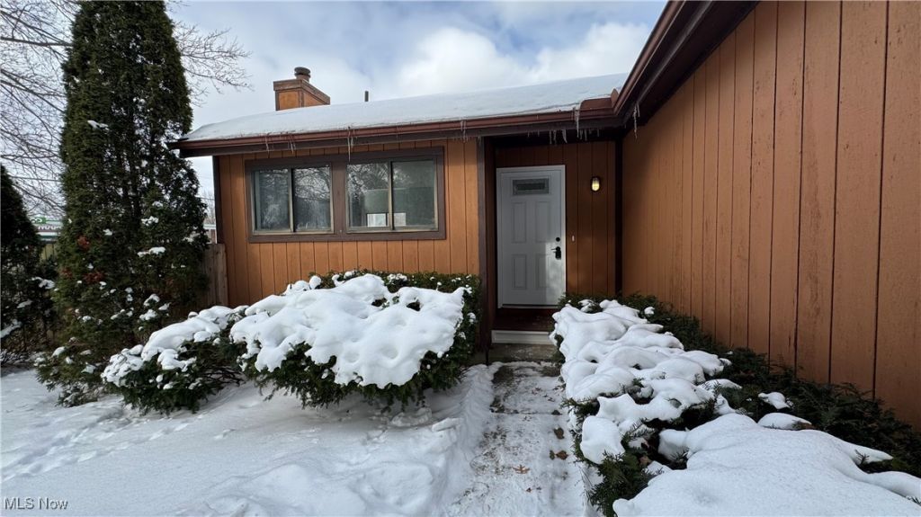 4909 Fishcreek Road, Stow, OH 44224 Main Photo