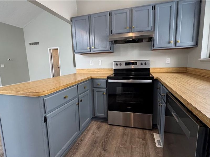 4909 Fishcreek Road, Stow, OH 44224 Photo 5