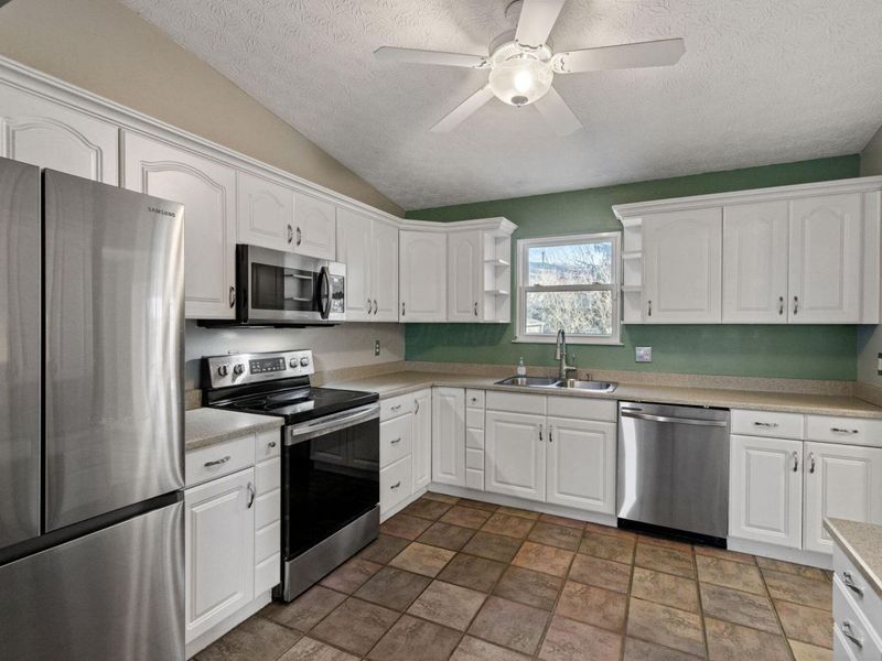 428 Timbercreek Road, Reynoldsburg, OH 43068 Photo 14