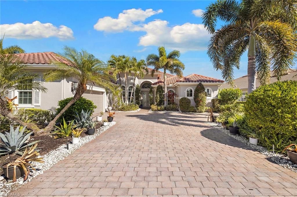 12137 Wicklow Ln, Naples, FL 34120 Photo
