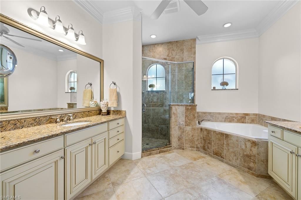12137 Wicklow Ln, Naples, FL 34120 Photo