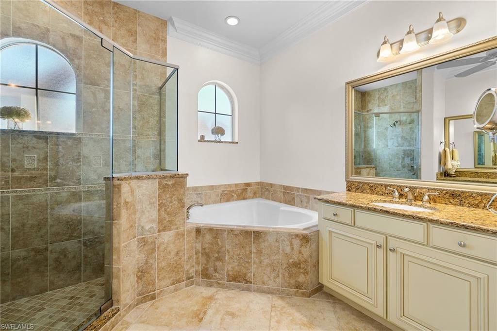 12137 Wicklow Ln, Naples, FL 34120 Photo