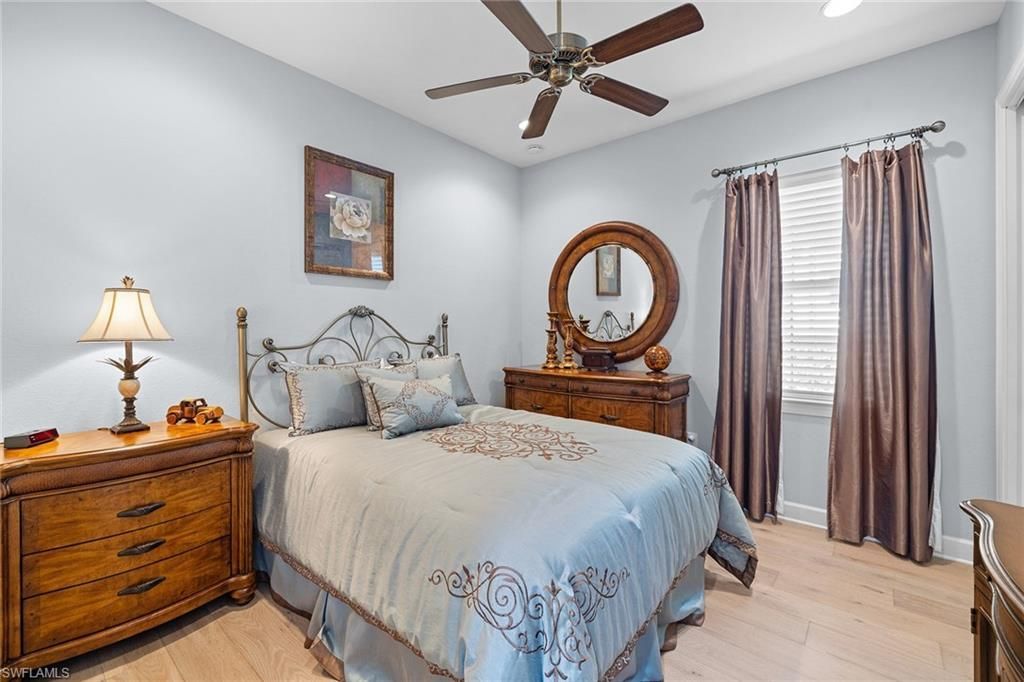 12137 Wicklow Ln, Naples, FL 34120 Photo