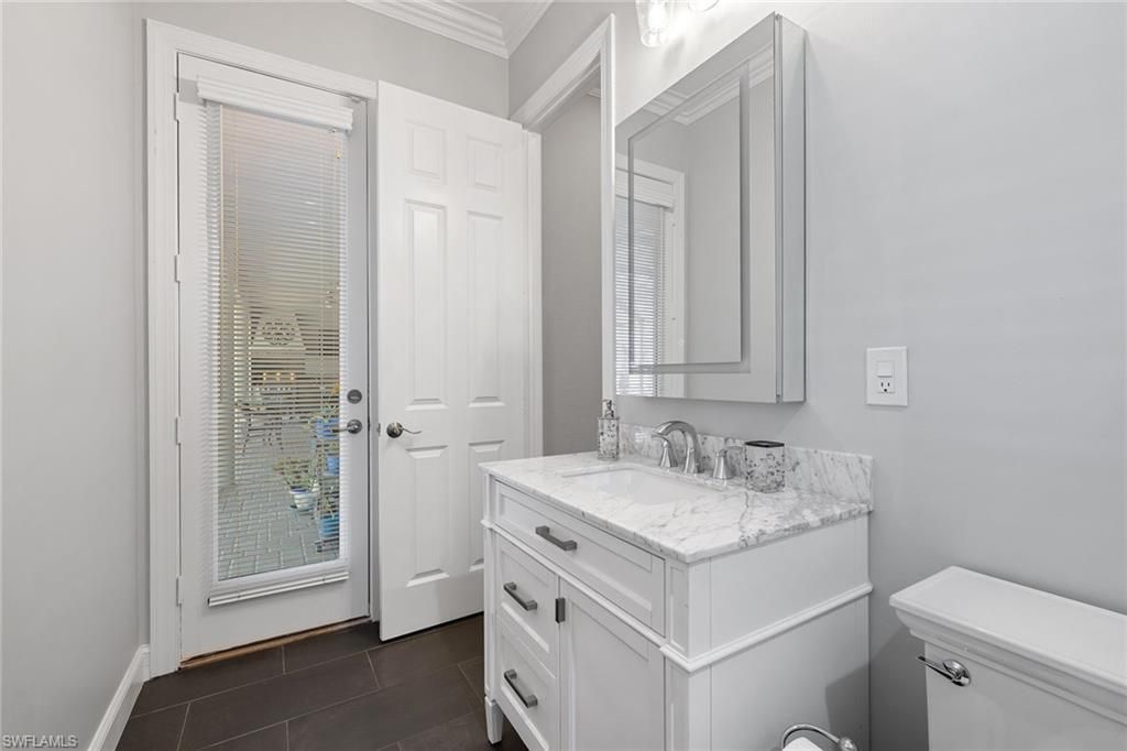 12137 Wicklow Ln, Naples, FL 34120 Photo