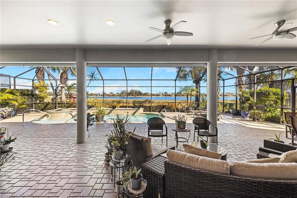 12137 Wicklow Ln, Naples, FL 34120 Photo