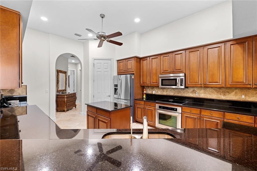 12137 Wicklow Ln, Naples, FL 34120 Photo