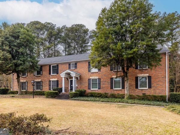 6700 Roswell Road, Unit 1C, Sandy Springs, GA 30328