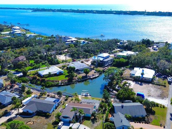 1221 BAYSHORE DRIVE, ENGLEWOOD, FL 34223