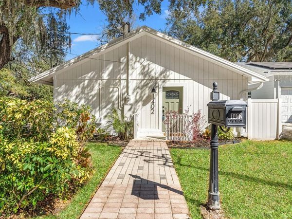 1402 HILTON PLACE, TAMPA, FL 33604