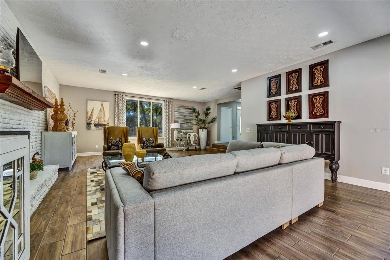 7569 Park City Drive, Jacksonville, FL 32244 Photo