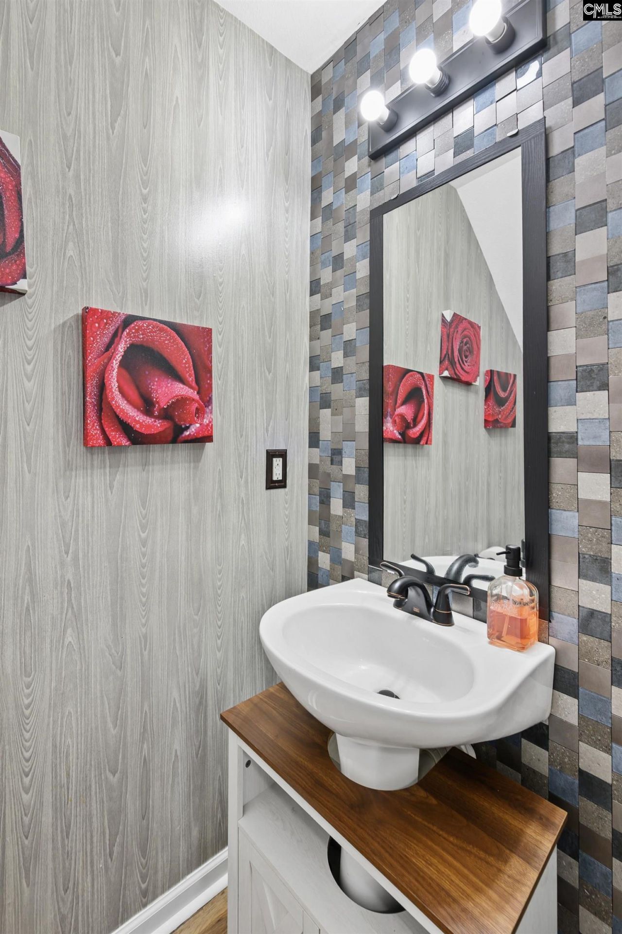 492 Denman Loop Photo 12