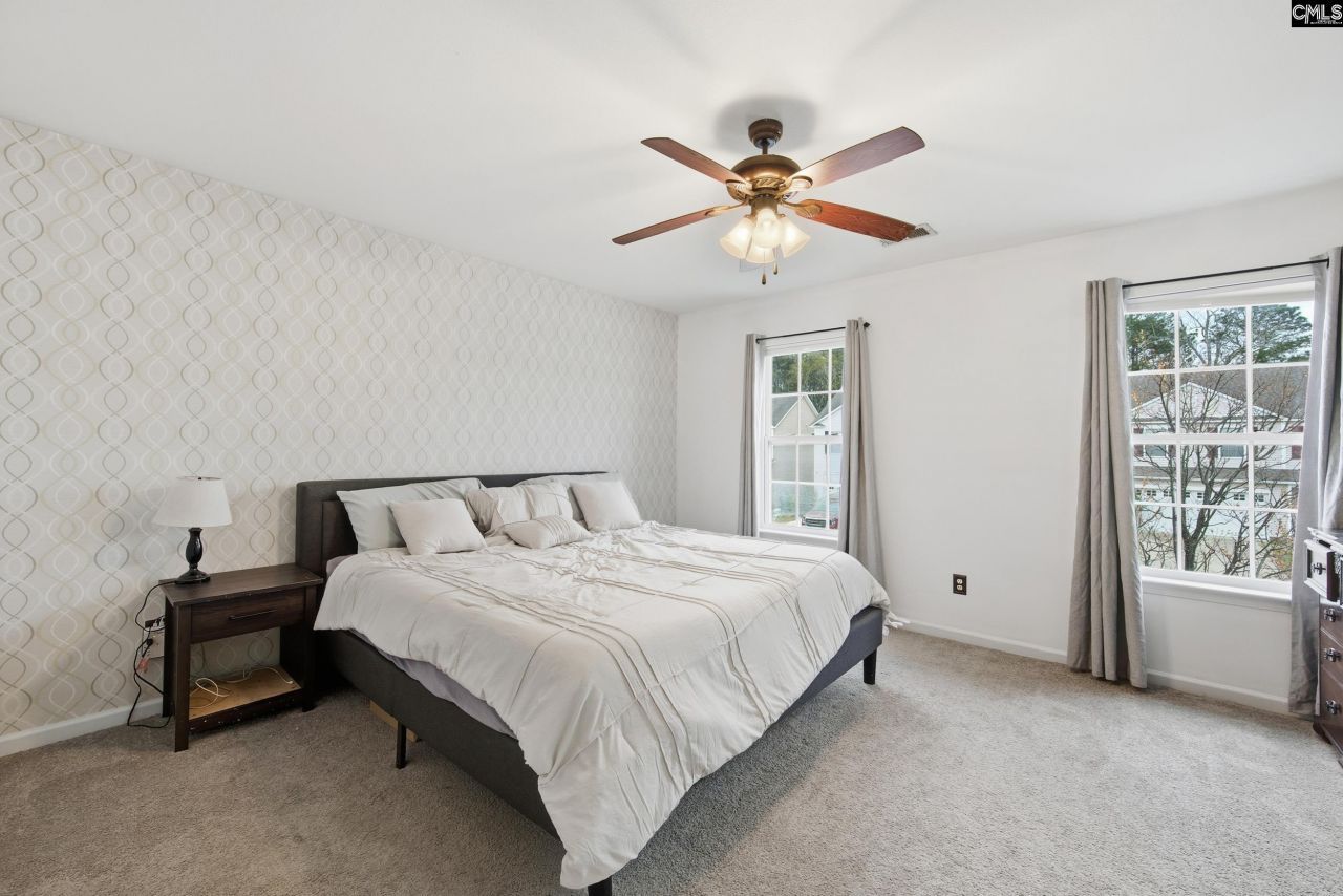 492 Denman Loop Photo 14