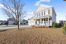 492 Denman Loop photo 4