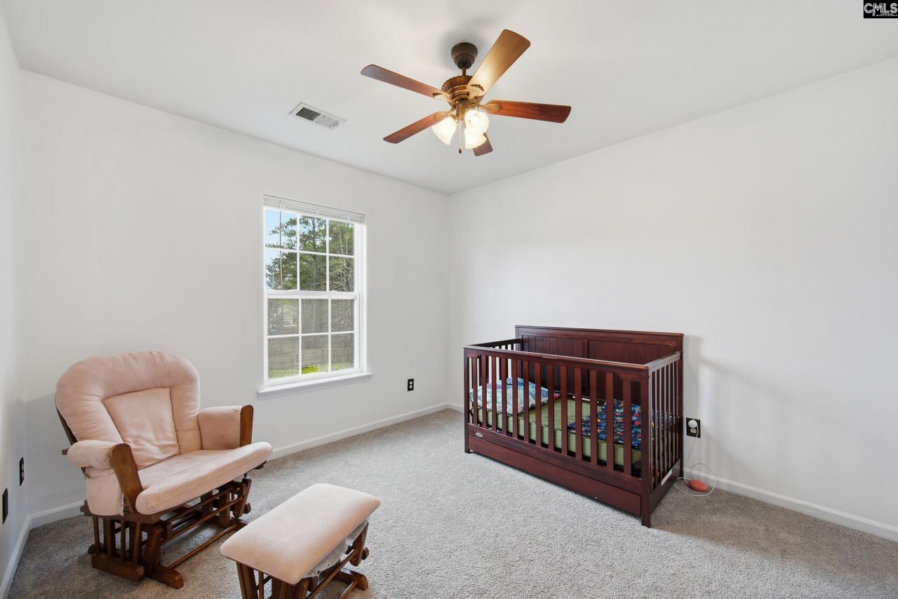 492 Denman Loop Photo 20