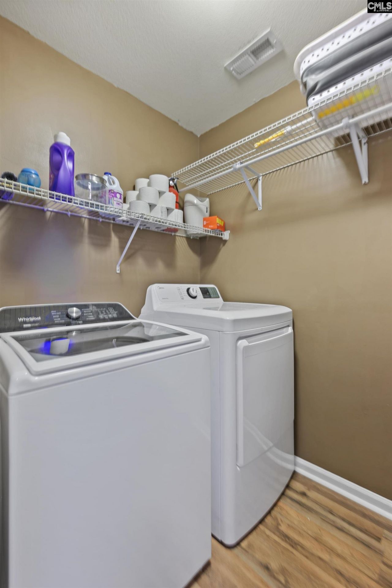 492 Denman Loop Photo 28