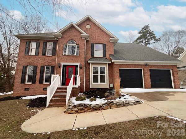 122 W Tattersall Drive, Statesville, NC 28677