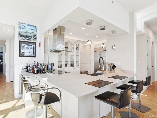 175 Huguenot Street , Unit PH-302, New Rochelle, NY 10801