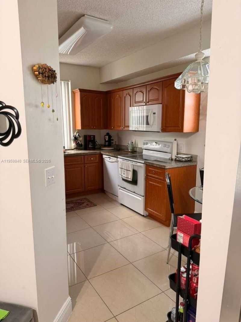6976 SW 39th St , Unit G106, Davie, FL 33314 Photo