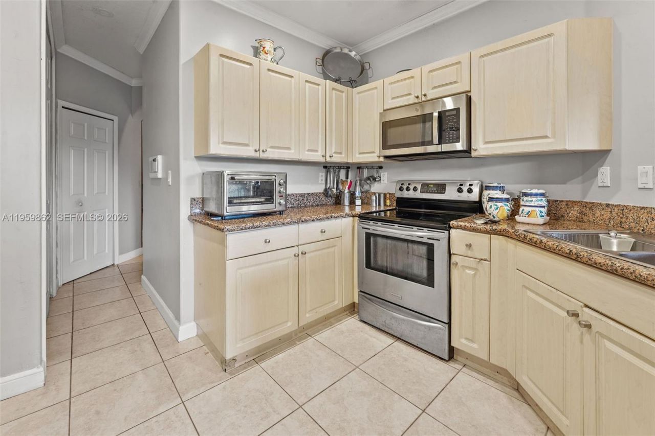 11258 NW 47th Ln, Doral, FL 33178 Photo