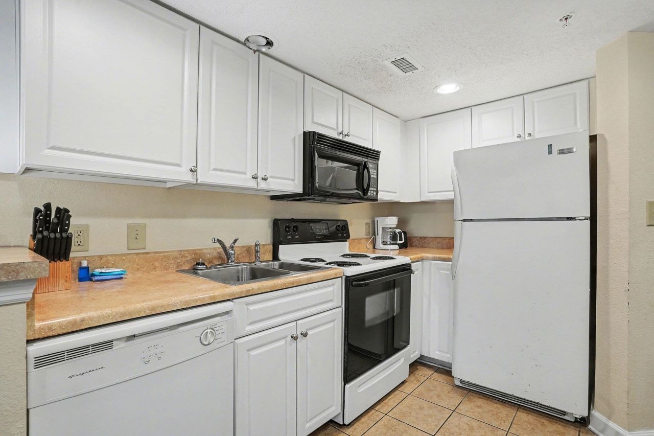 2501 S Ocean Blvd.  Photo 10