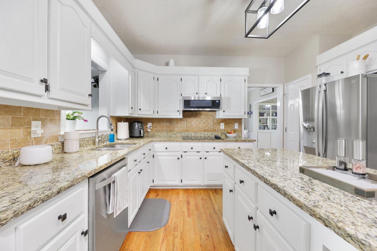 1109 Hollybrooke Drive Photo 24