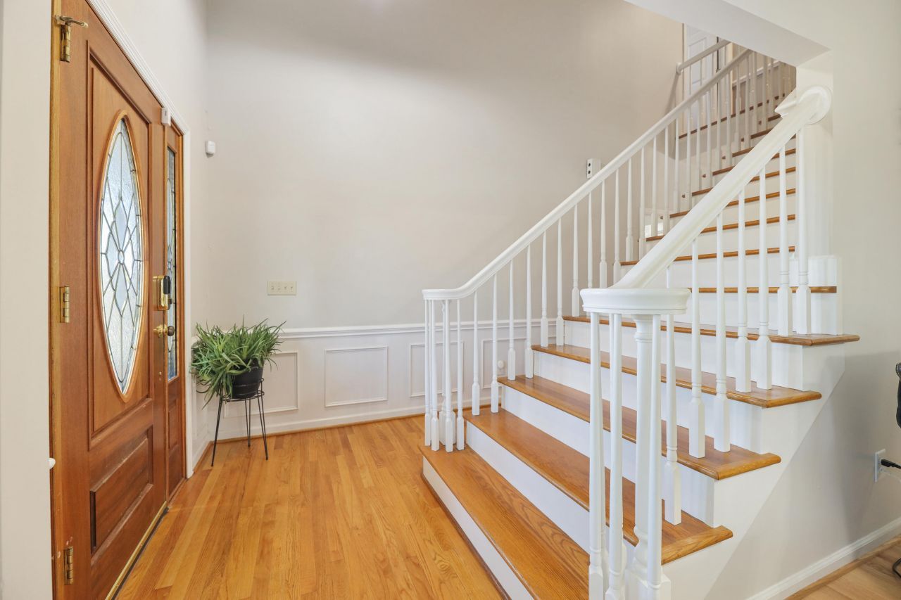 1109 Hollybrooke Drive Photo 8