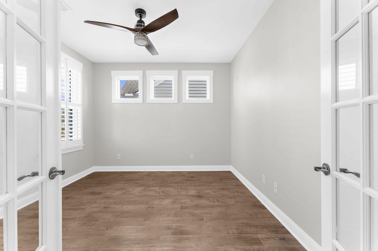 1718 Winfield Way Photo 10