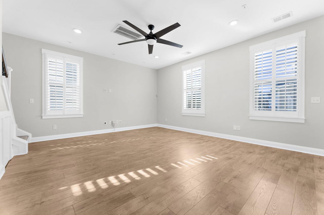 1718 Winfield Way Photo 13