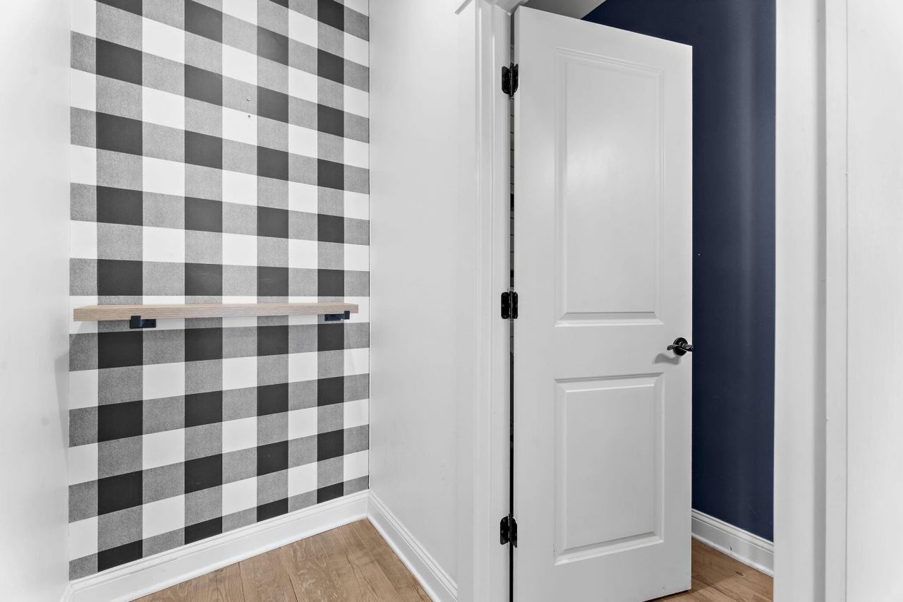 1718 Winfield Way Photo 18