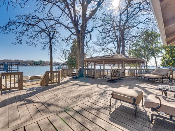 113 Crestwood Circle, Enchanted Oaks, TX 75156