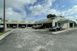 2000 Mcmillan Avenue photo 4