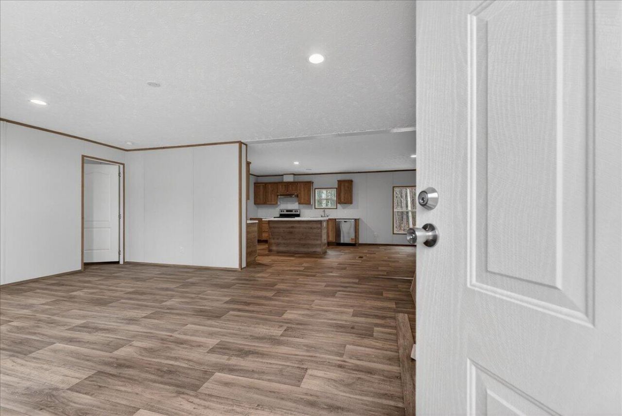 212 Saturn Lane Photo 11