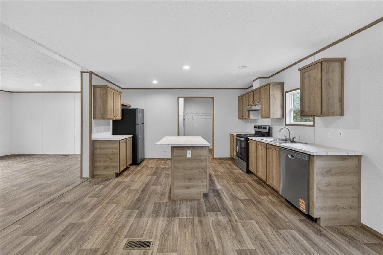 212 Saturn Lane Photo 16