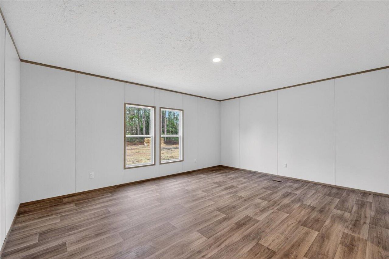 212 Saturn Lane Photo 31