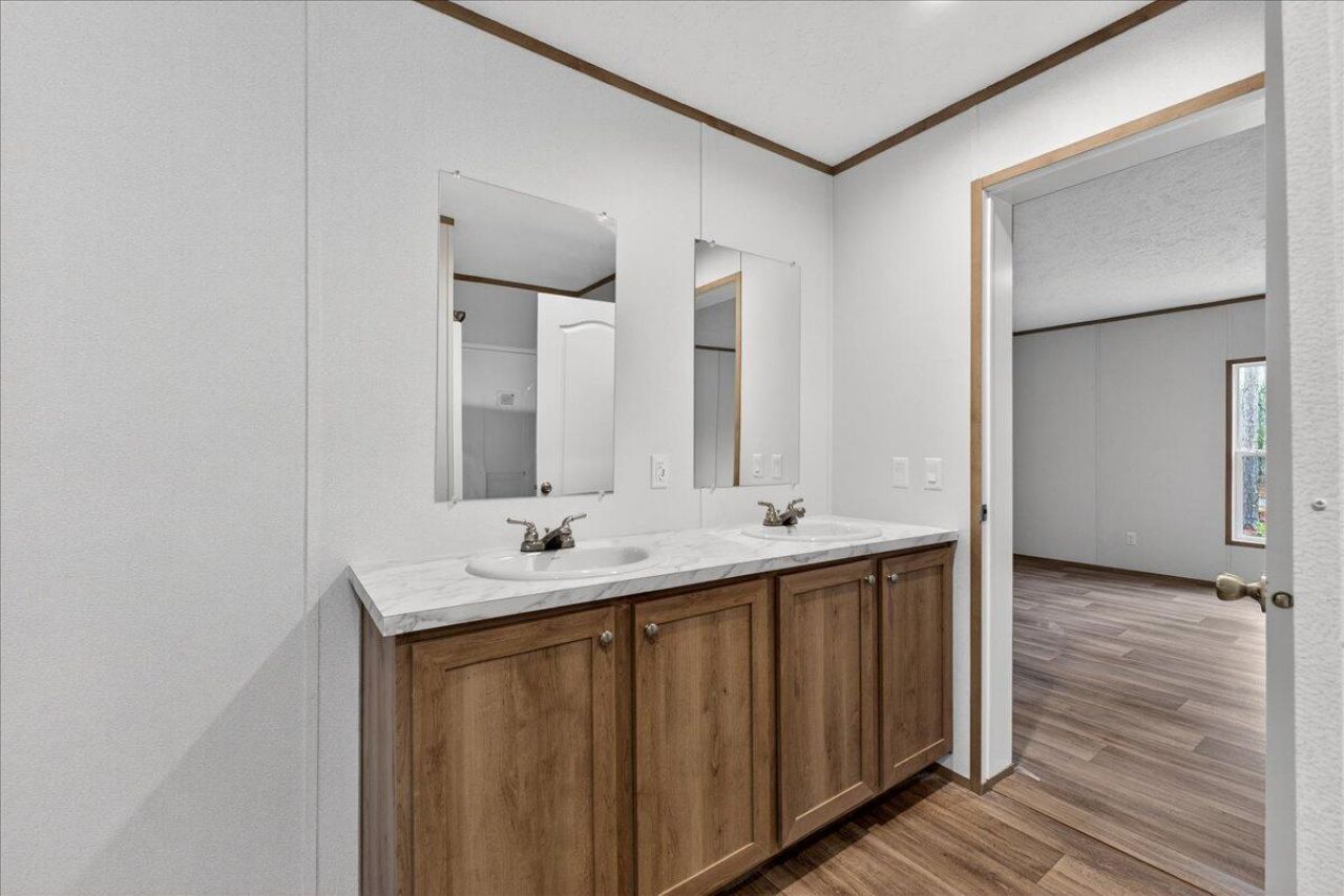 212 Saturn Lane Photo 33