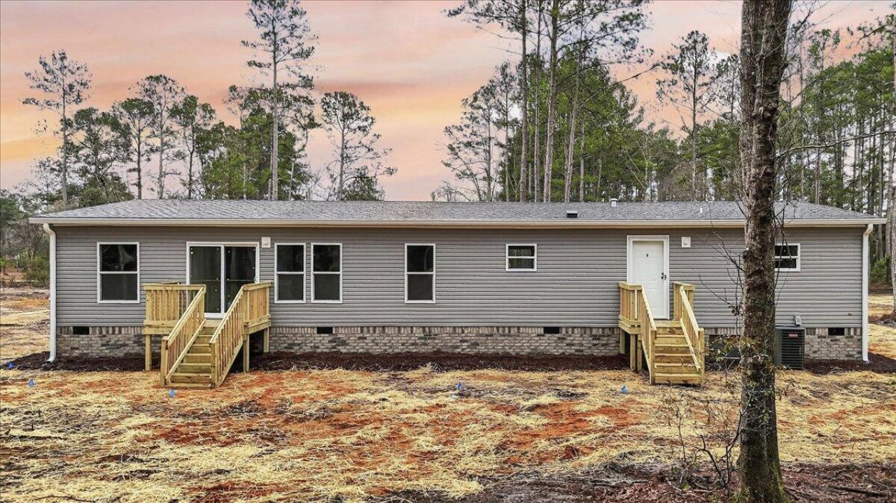 212 Saturn Lane Photo 5