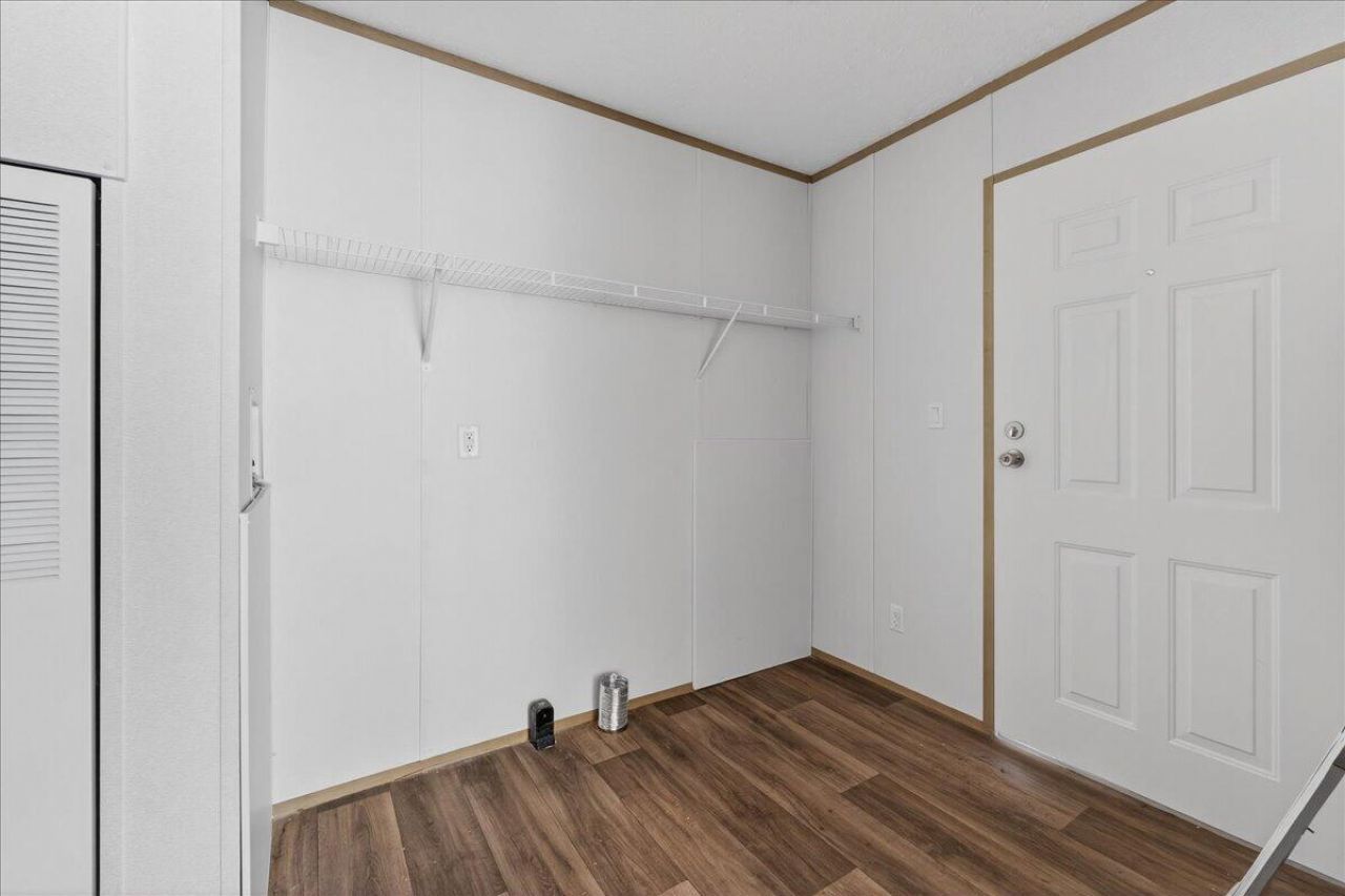 224 Cripple Creek Lane Photo 14