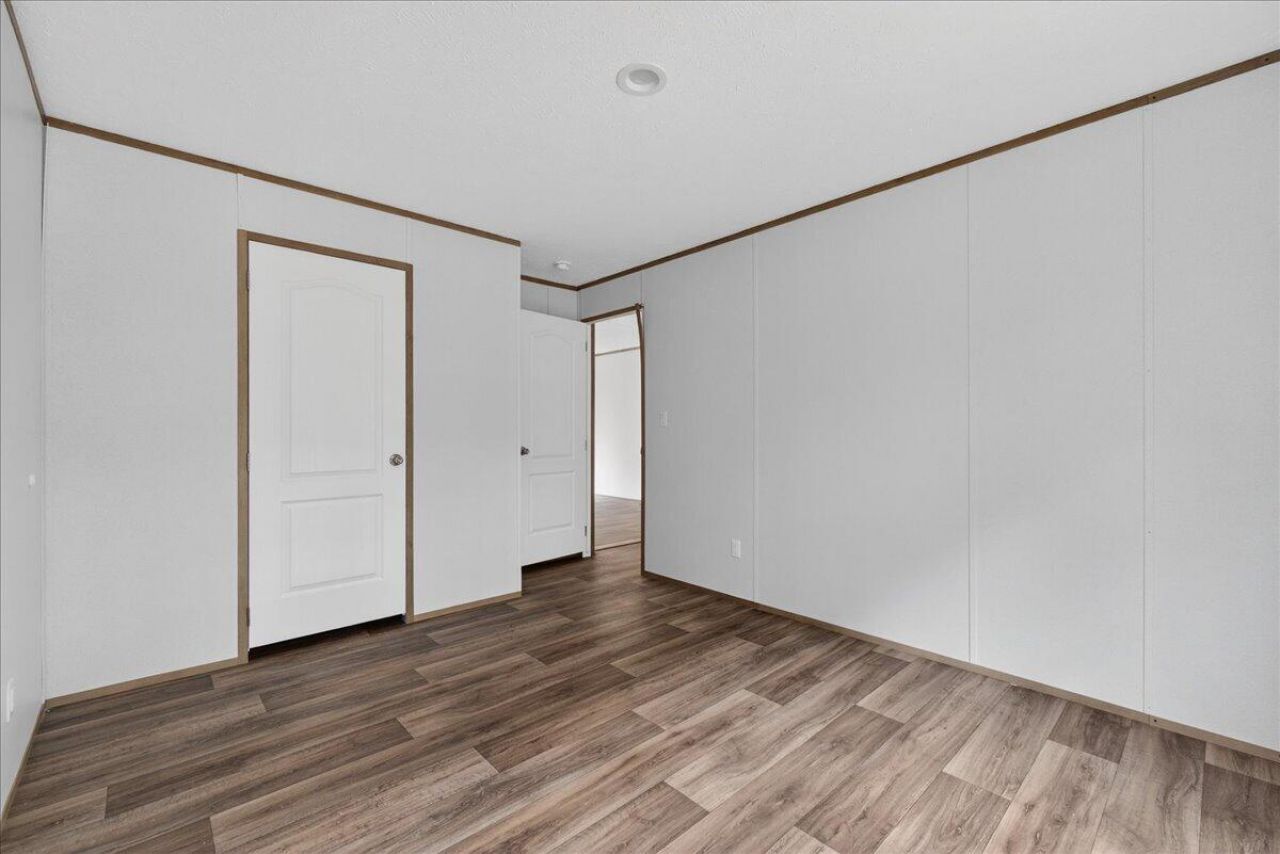 224 Cripple Creek Lane Photo 18