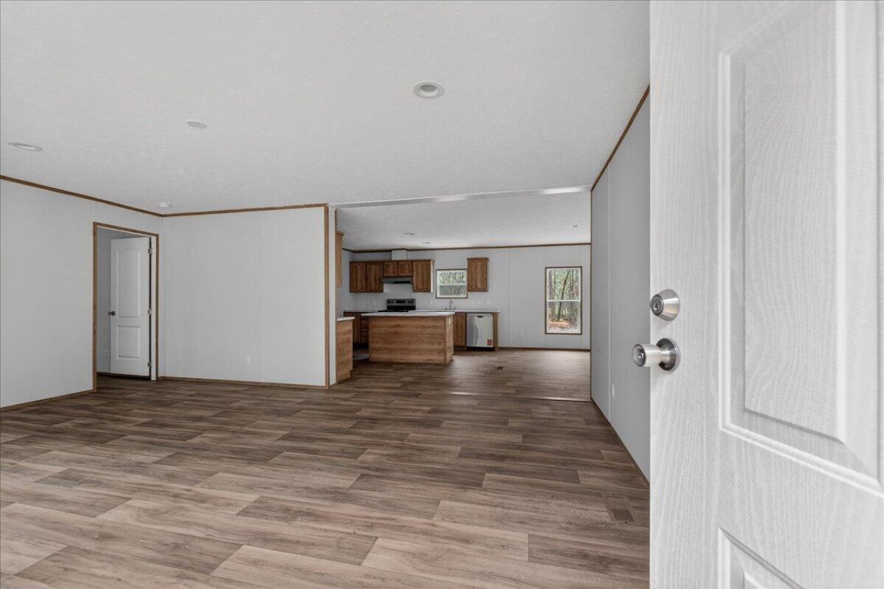 224 Cripple Creek Lane Photo 5