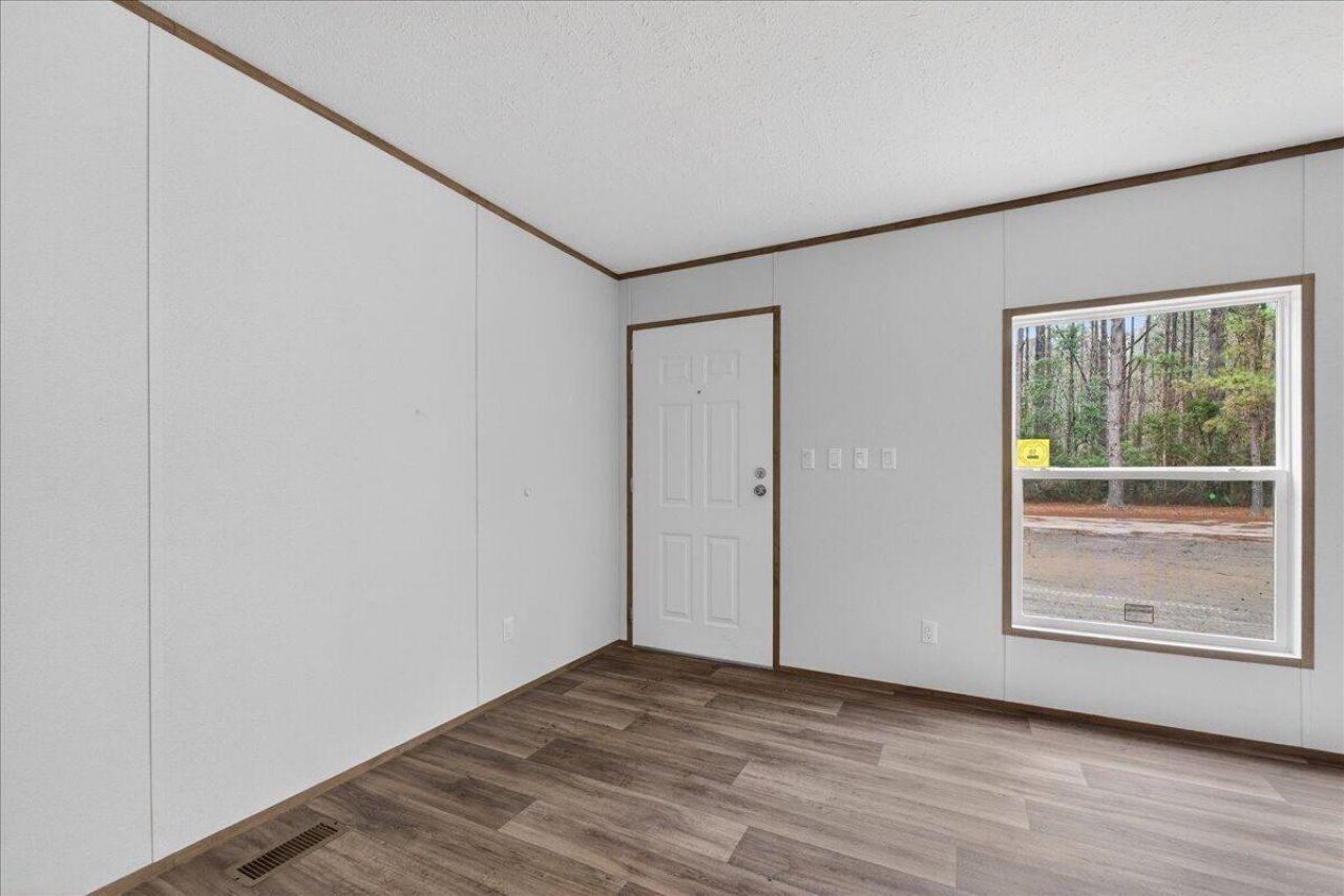 224 Cripple Creek Lane Photo 6