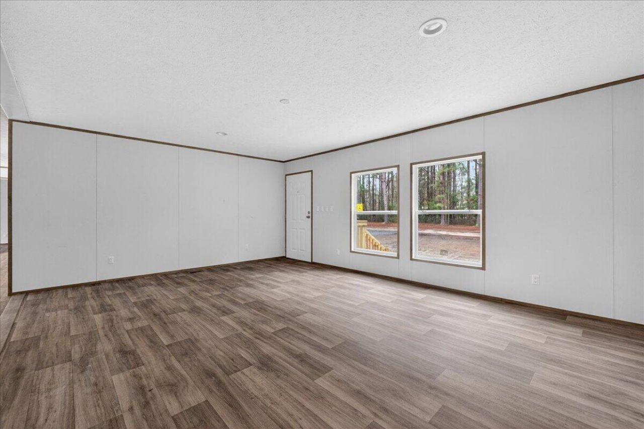 224 Cripple Creek Lane Photo 8