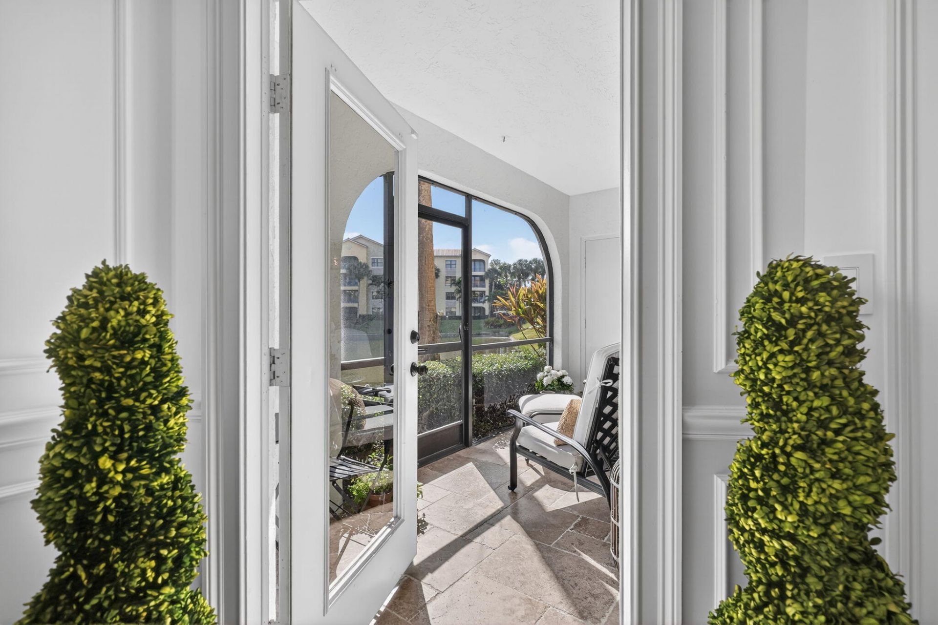 100 Uno Lago Drive, Unit 103, Juno Beach, FL 33408 Photo