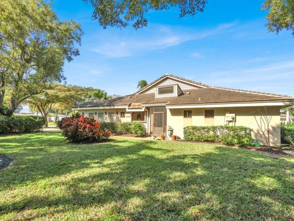 6965 Parisian Way, Lake Worth, FL 33467